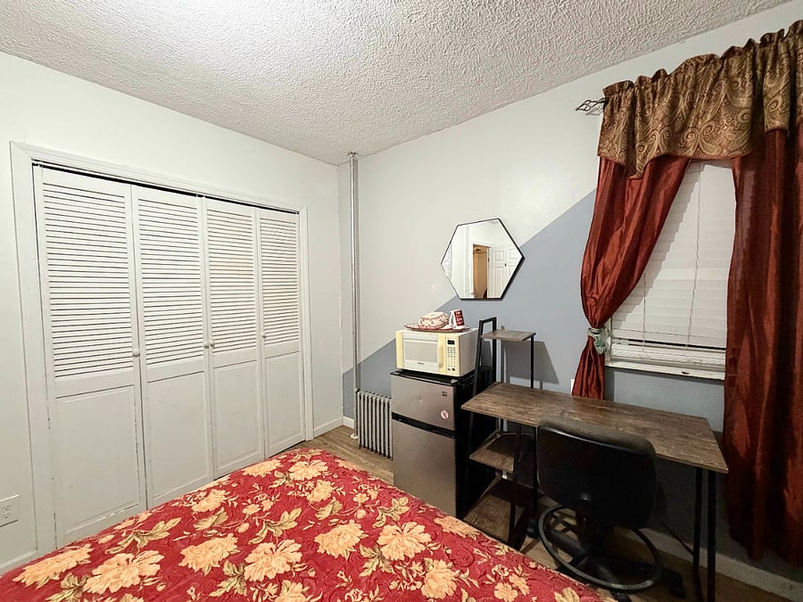 Furnished Finder property 409897_2 photo 3