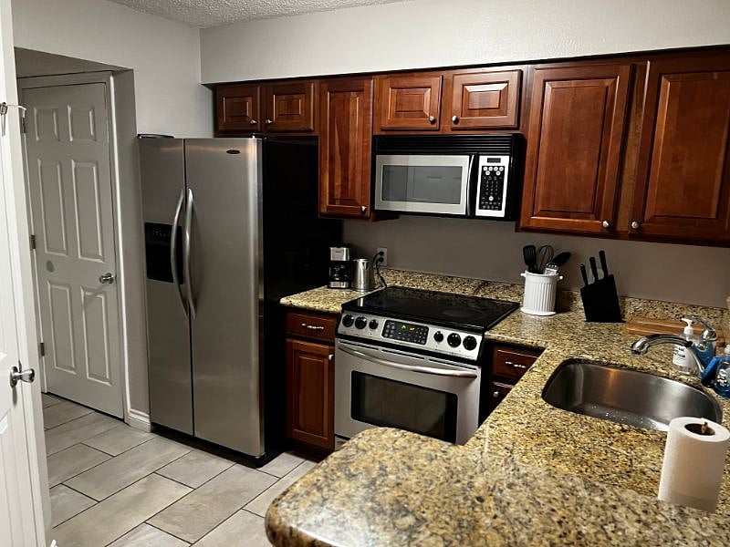 Furnished Finder property 409926_1 photo 4