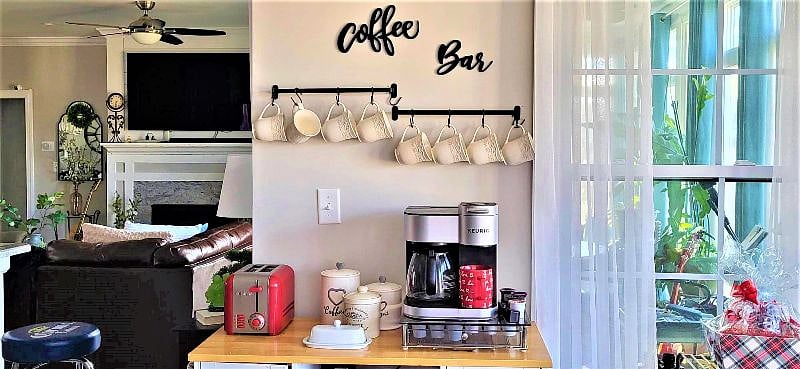 Coffee Bar & snacks