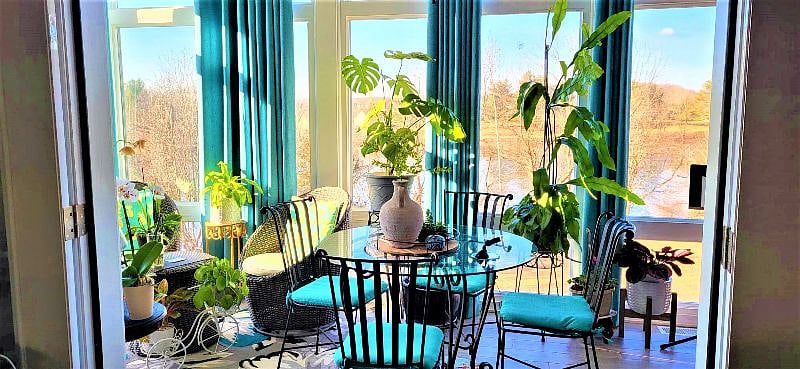 Porch with lakeview