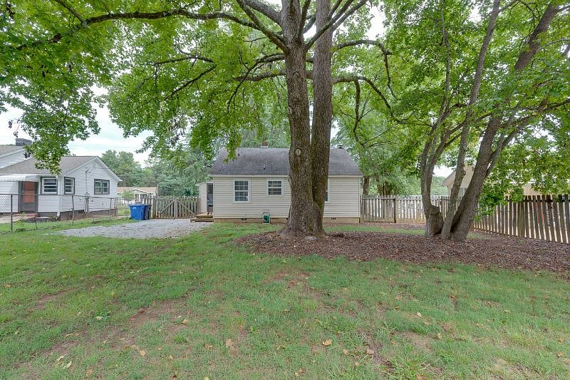 Furnished Finder property 409964_1 photo 16