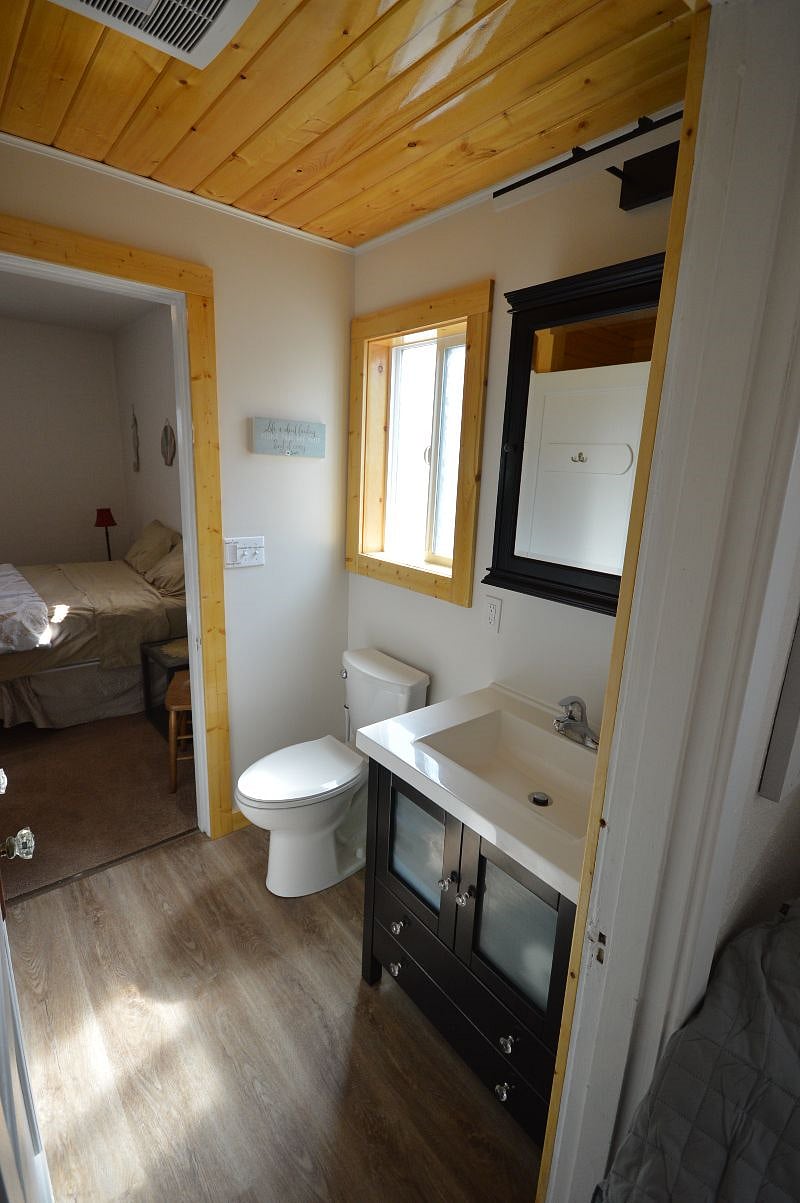 Fully remodeled Jack and Jill bathroom between the bedrooms