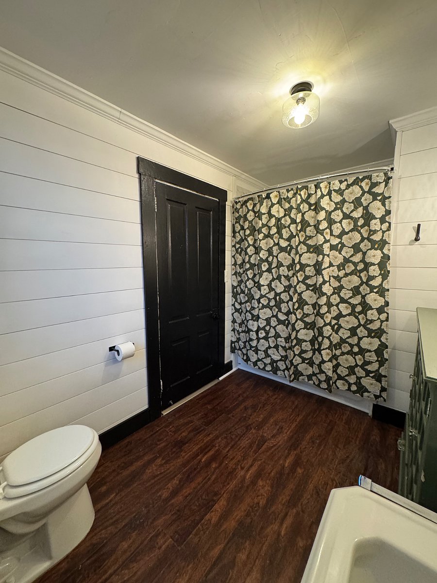 Furnished Finder property 410003_1 photo 17