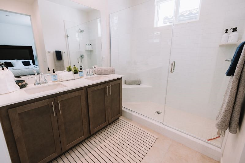 Main bathroom