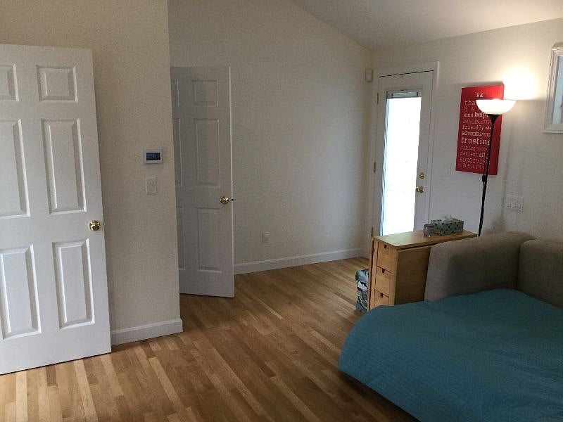 Furnished Finder property 410035_1 photo 15