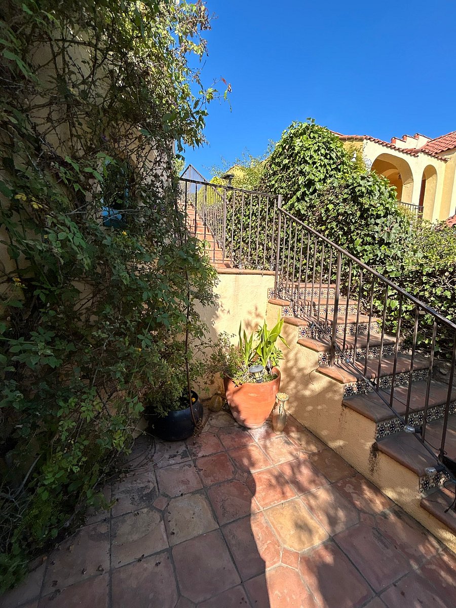 Furnished Finder property 410099_1 photo 20