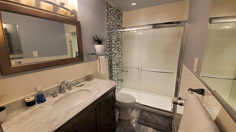 Furnished Finder property 410105_1 photo 9