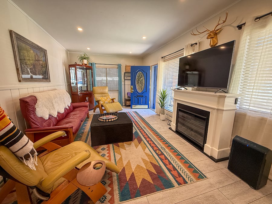 Sunny, spacious living room