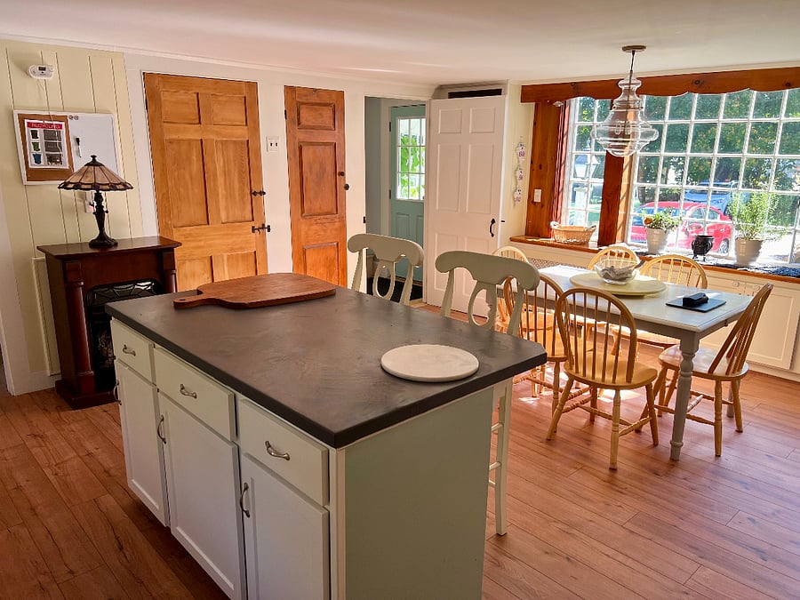 Furnished Finder property 410205_1 photo 11