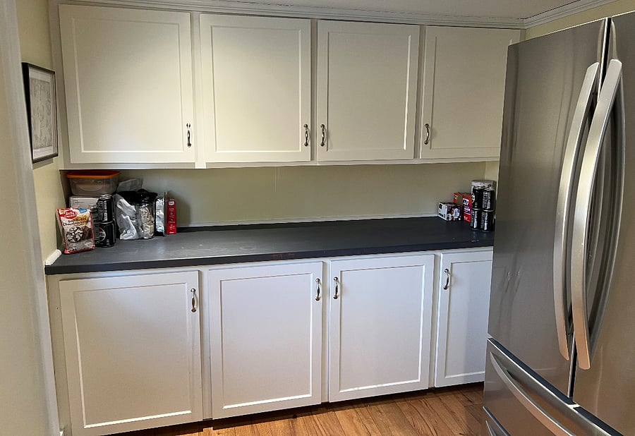 We have a lot of available cupboard space to store your pantry items