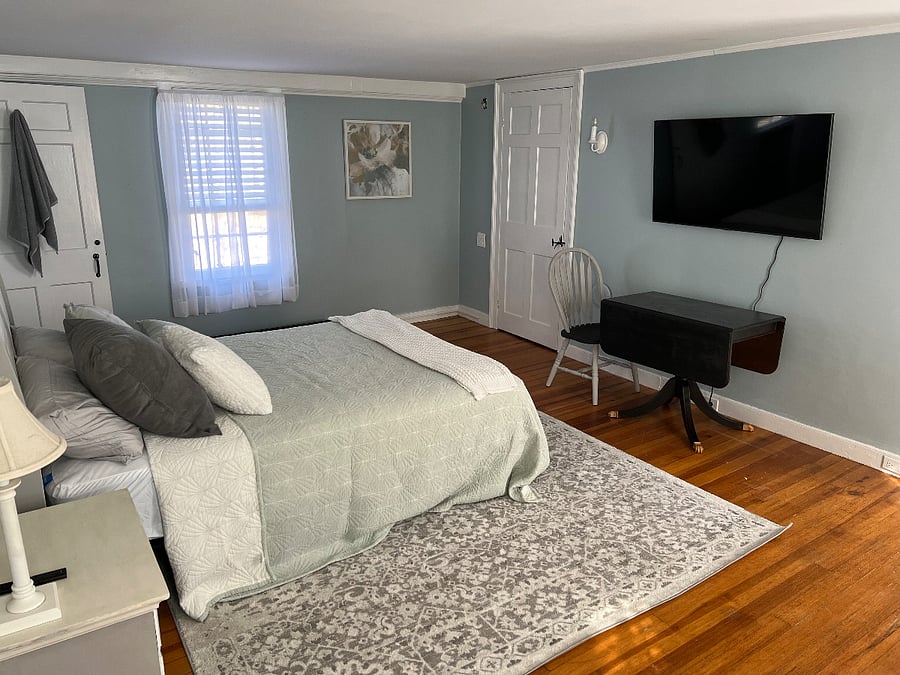 Furnished Finder property 410205_6 photo 4