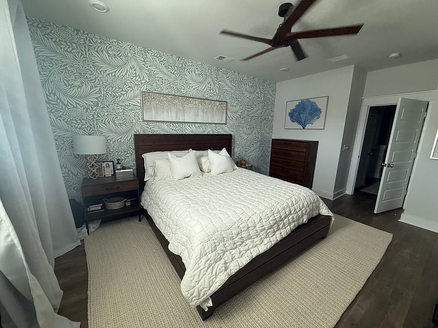 Master bedroom-king