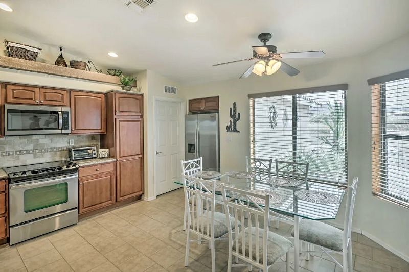 Furnished Finder property 410274_1 photo 24