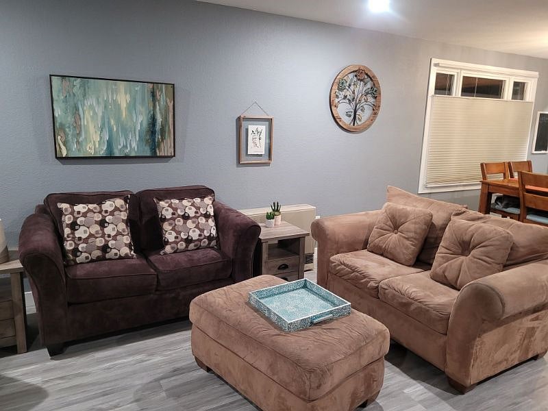 Furnished Finder property 410285_1 photo 3