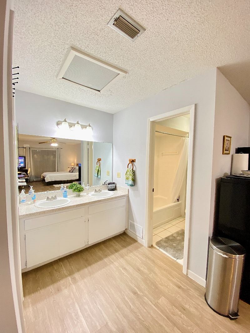 Furnished Finder property 410289_1 photo 8