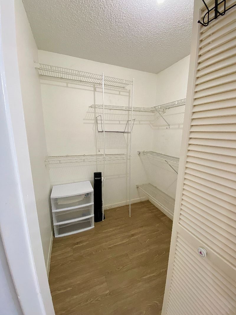Furnished Finder property 410289_1 photo 13