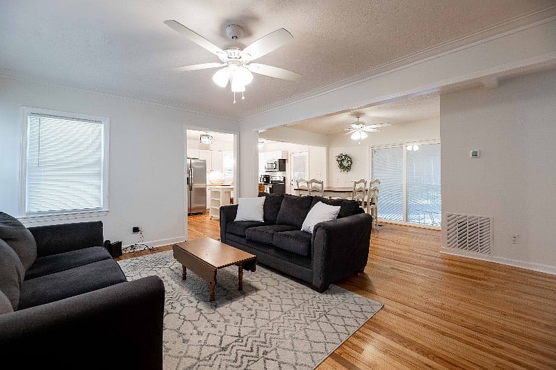 Furnished Finder property 410307_1 photo 3