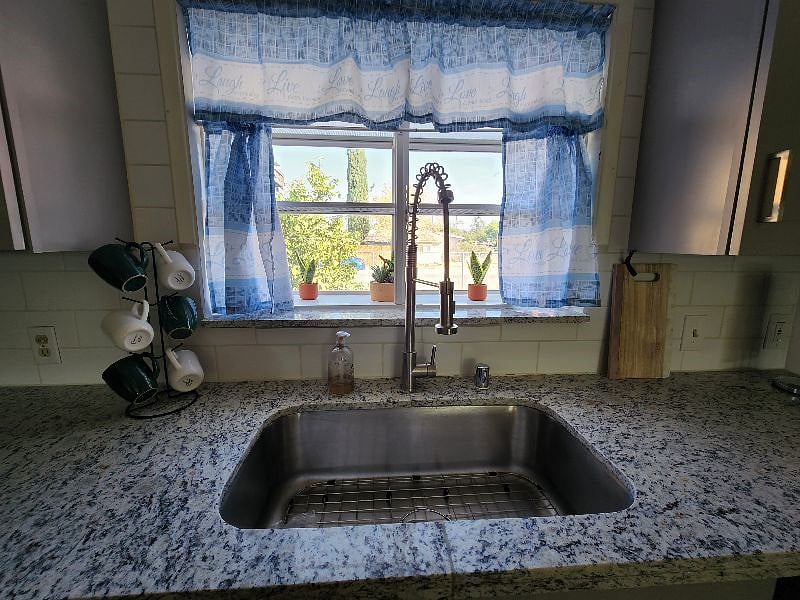 Furnished Finder property 410366_1 photo 6