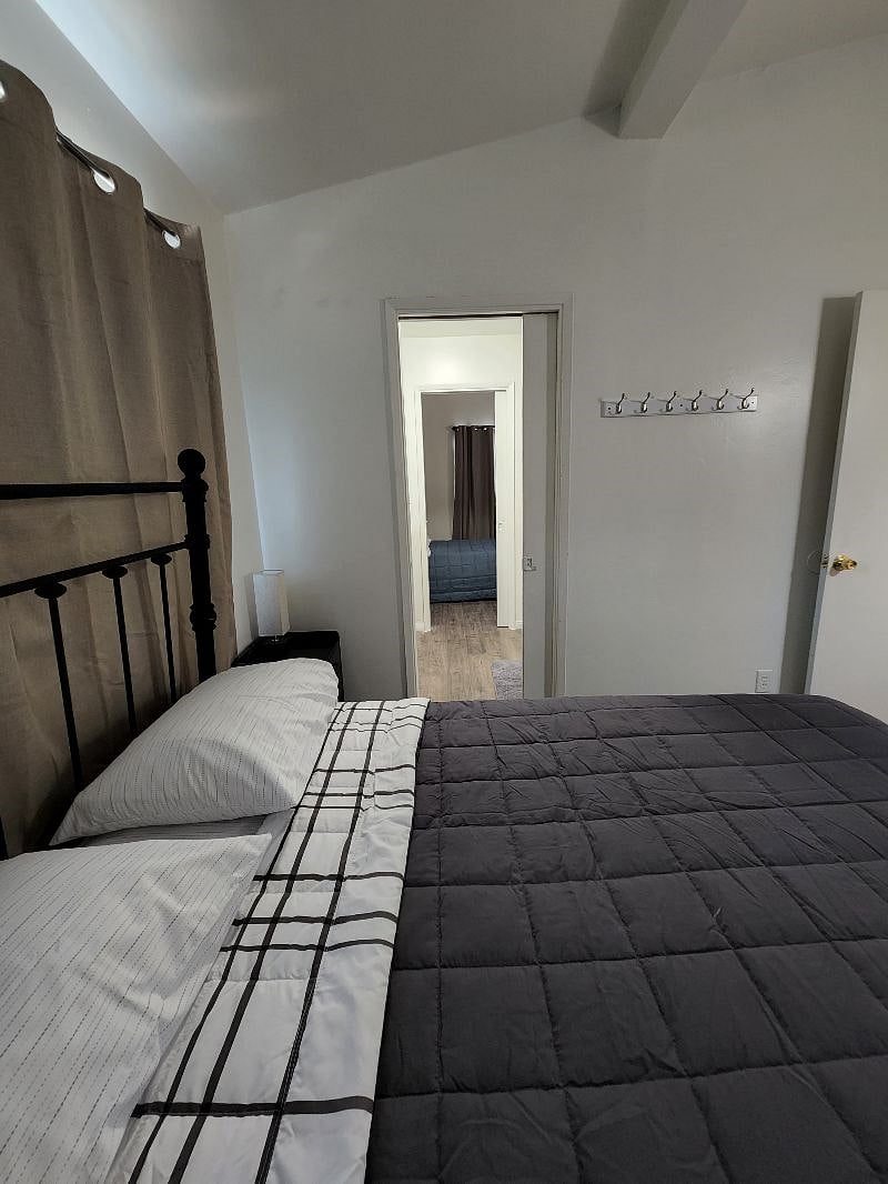 Furnished Finder property 410366_1 photo 28