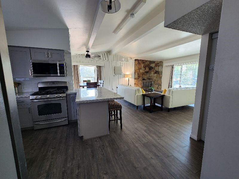 Furnished Finder property 410366_1 photo 34