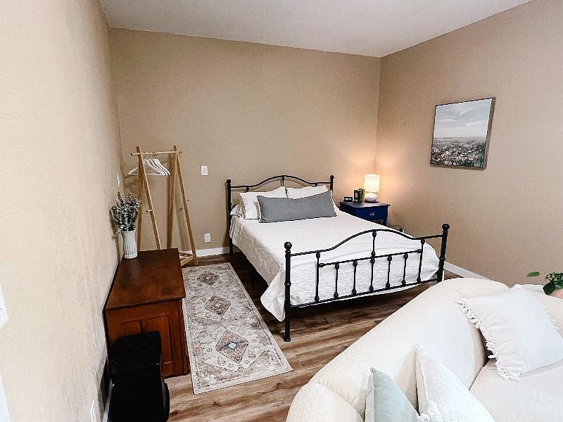 Furnished Finder property 410386_1 photo 4