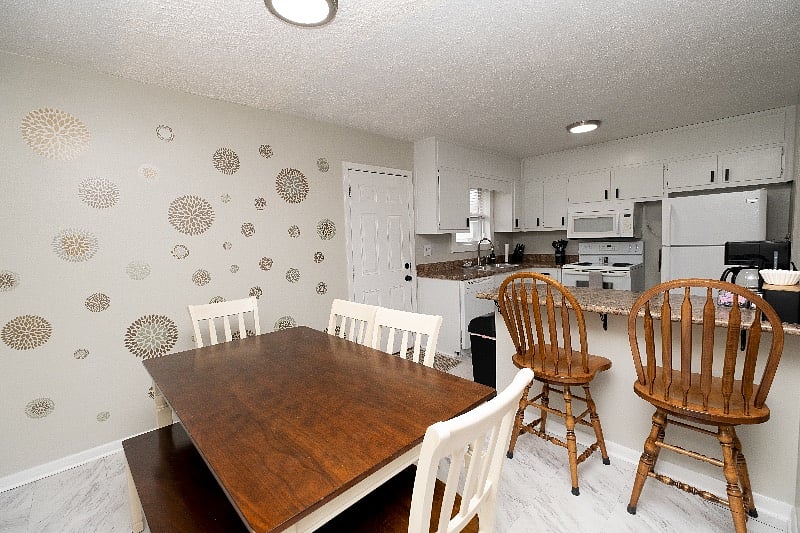 Furnished Finder property 410457_1 photo 9