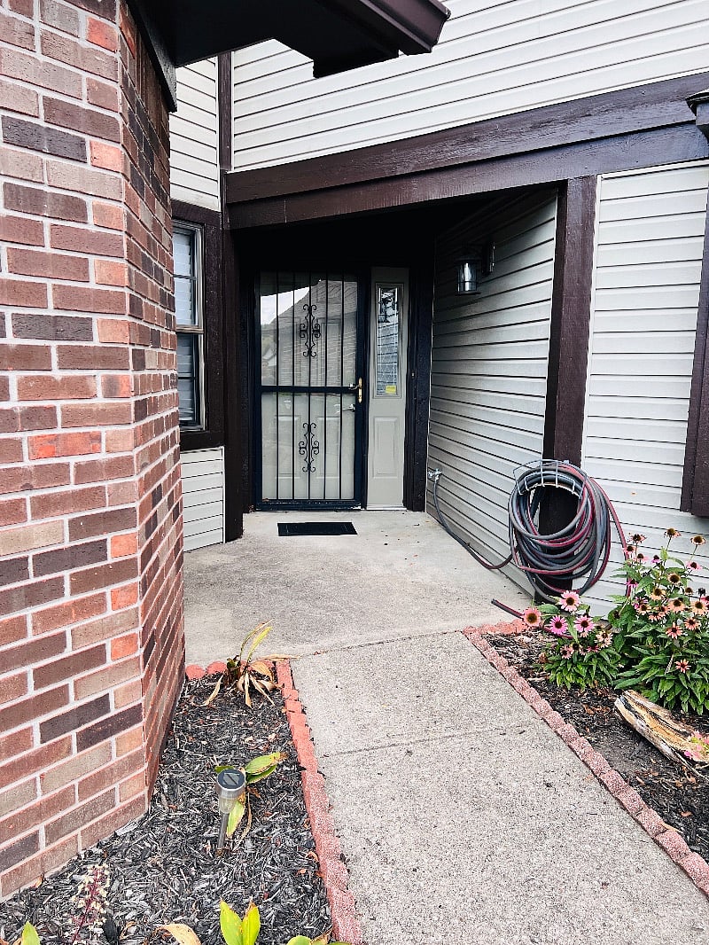 key/dial pad entrance