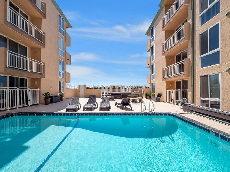 Furnished Finder property 410504_1 photo 20