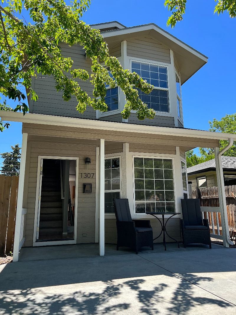 Furnished Finder property 410515_1 photo 1