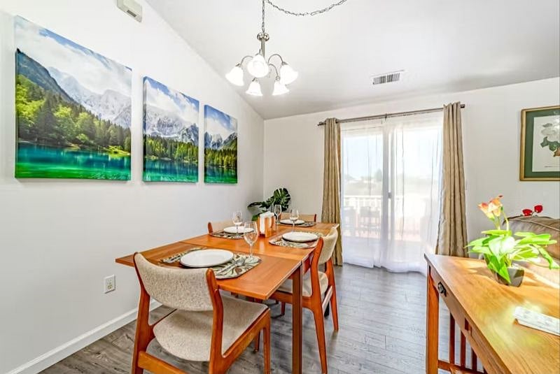 Furnished Finder property 410603_1 photo 12