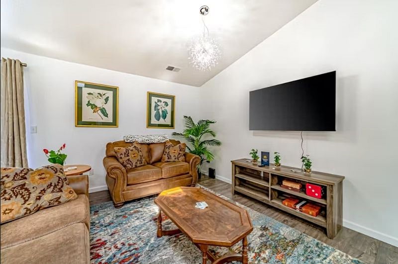 Furnished Finder property 410603_1 photo 11