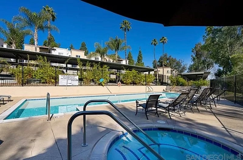 Furnished Finder property 410618_1 photo 14