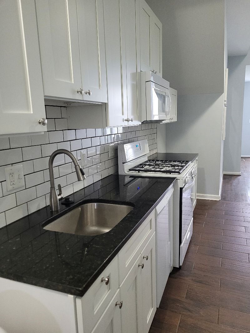 Furnished Finder property 410629_1 photo 5