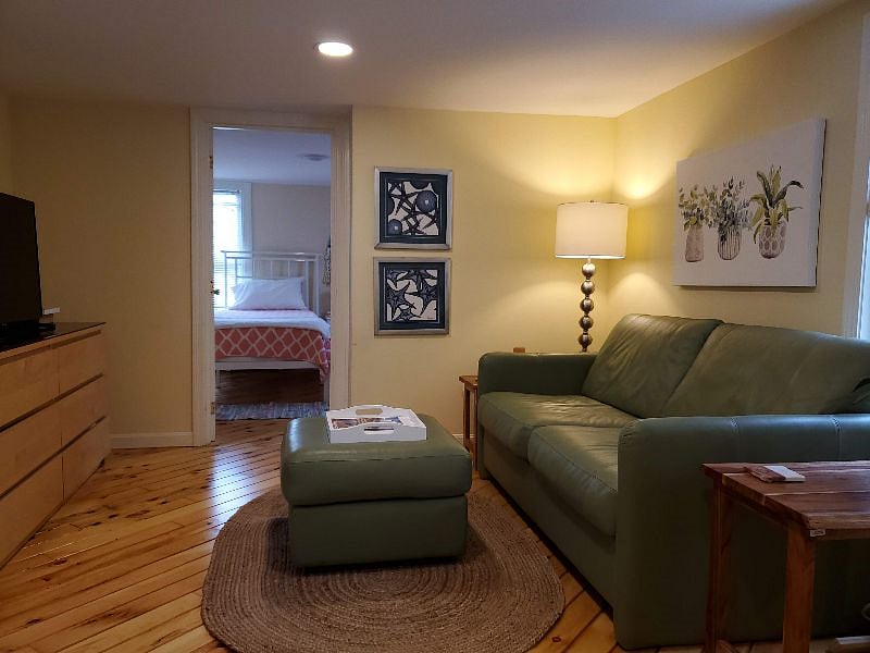 Furnished Finder property 410702_2 photo 7