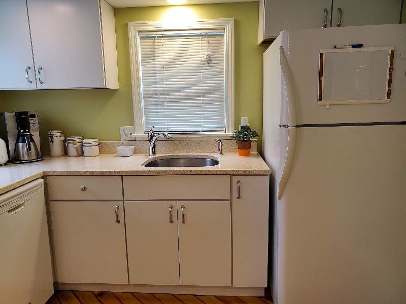 Furnished Finder property 410702_2 photo 8