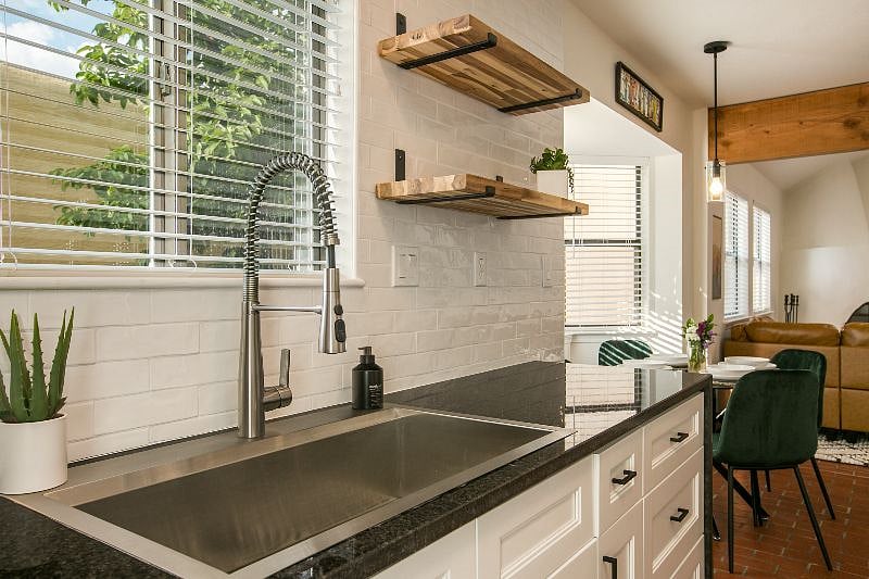 Furnished Finder property 410706_1 photo 10