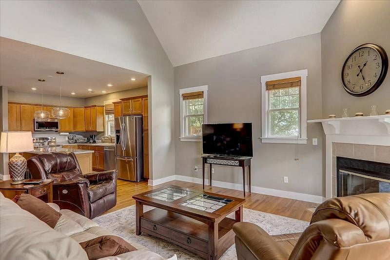 Furnished Finder property 410722_1 photo 9