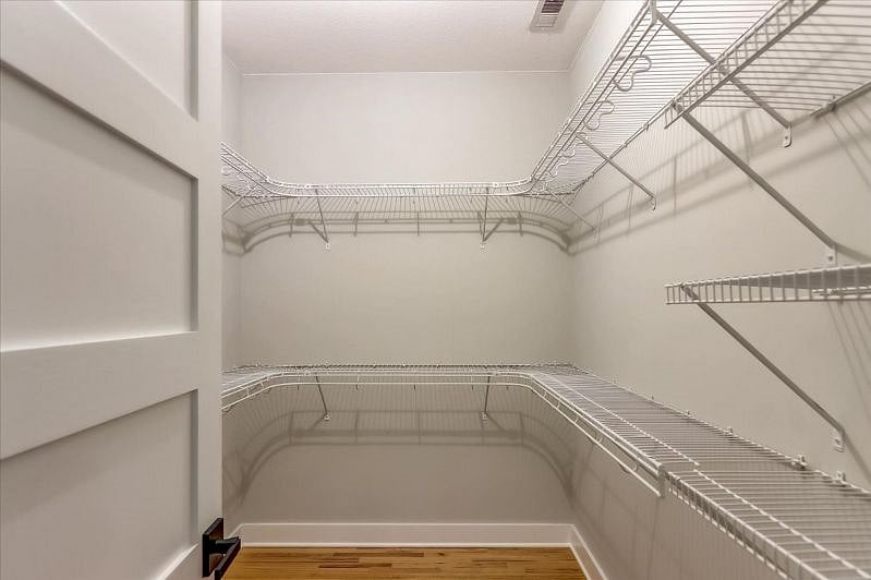 Furnished Finder property 410722_1 photo 16