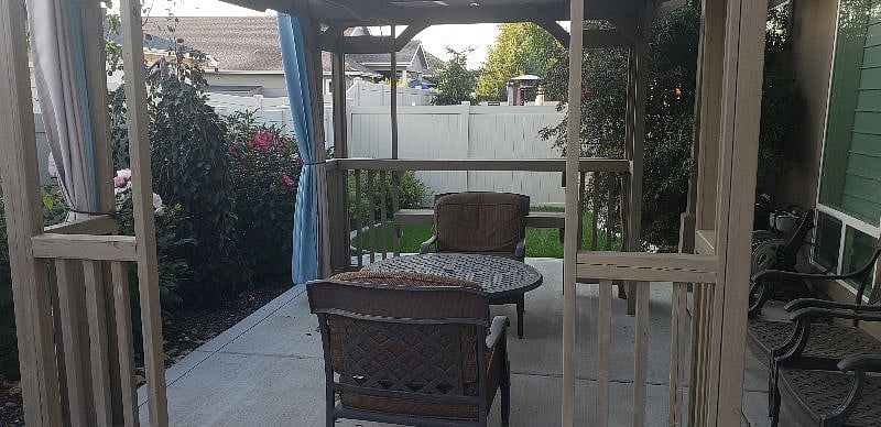 Furnished Finder property 410737_1 photo 17