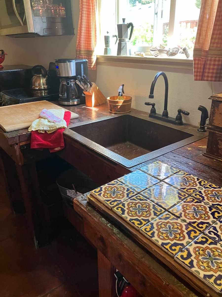 Furnished Finder property 410785_2 photo 10