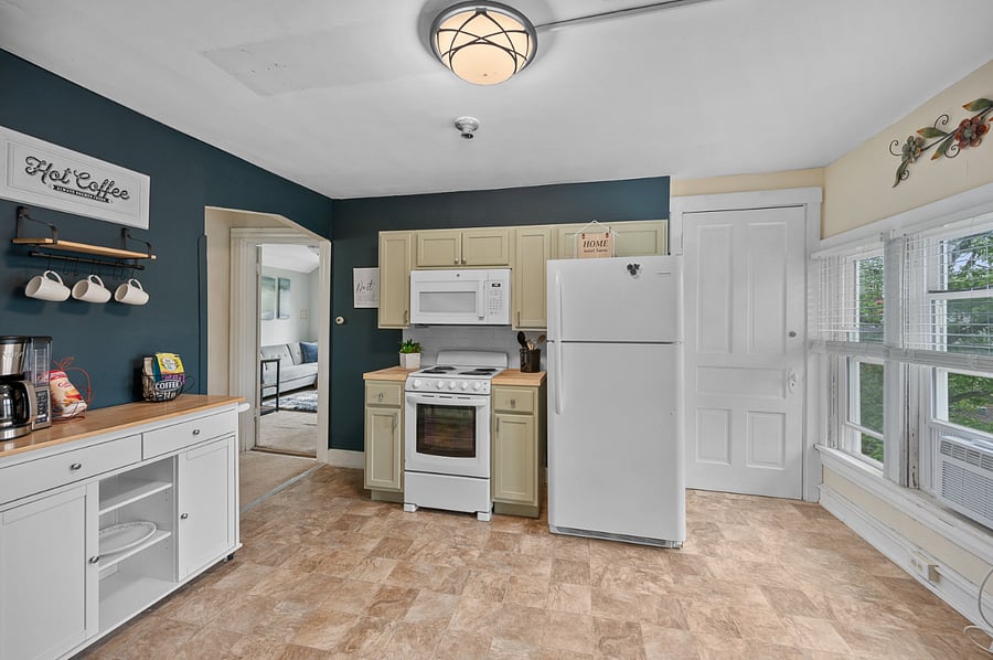 Furnished Finder property 410809_1 photo 13