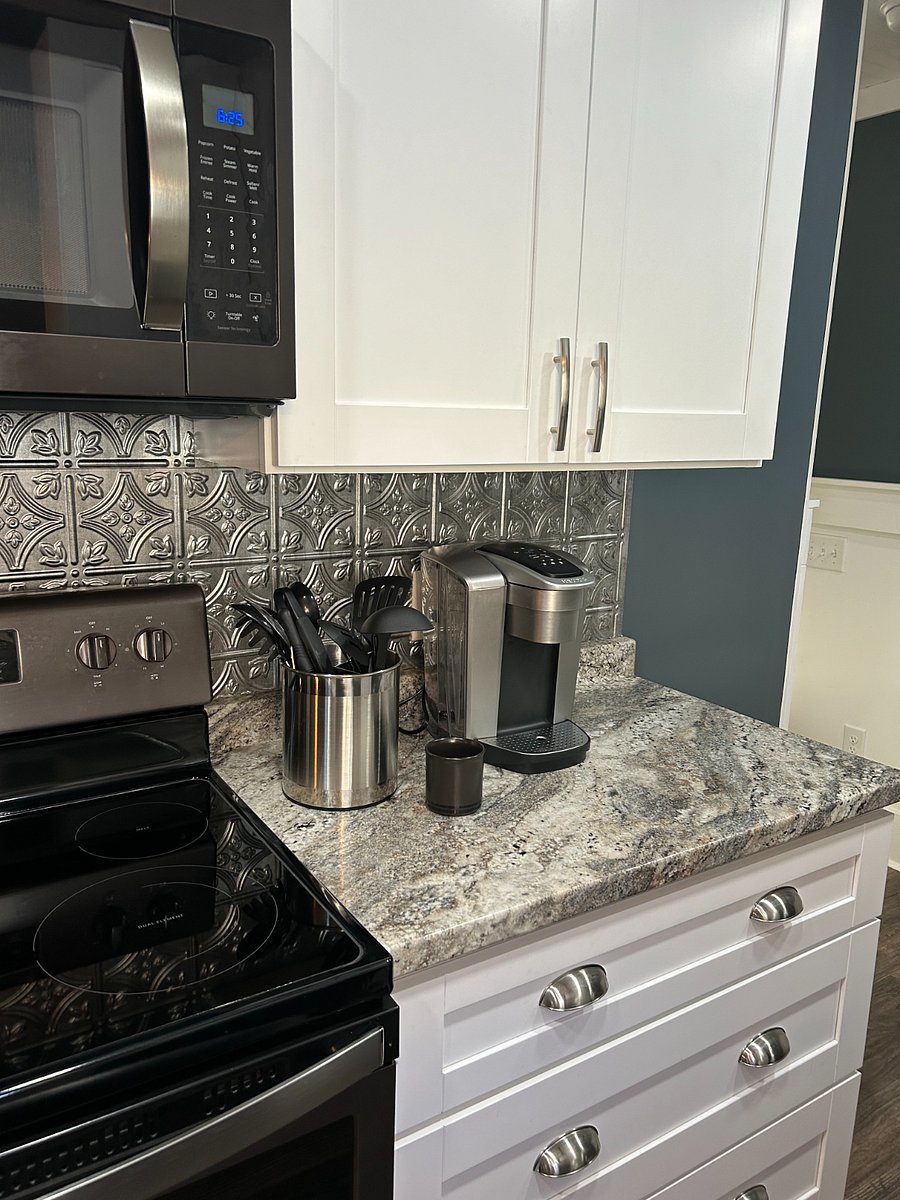Furnished Finder property 410883_1 photo 4