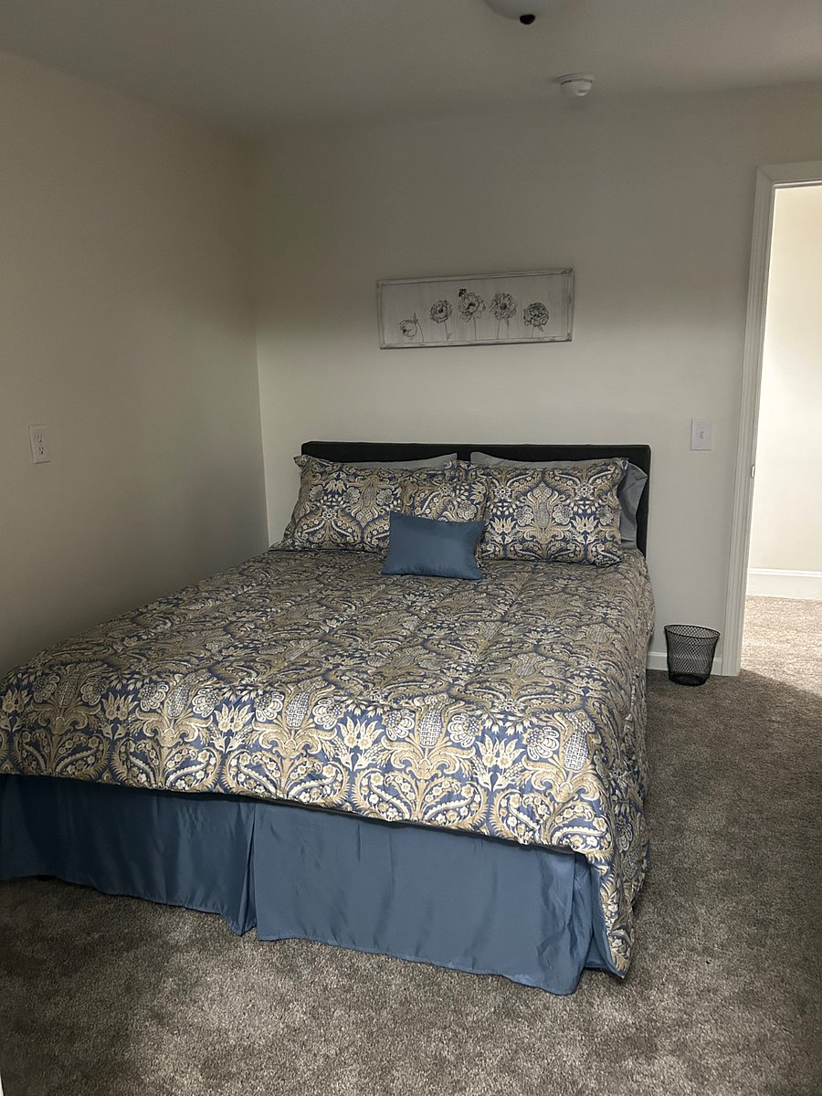 Furnished Finder property 410883_1 photo 30