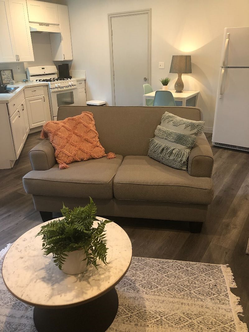 Furnished Finder property 410924_1 photo 27