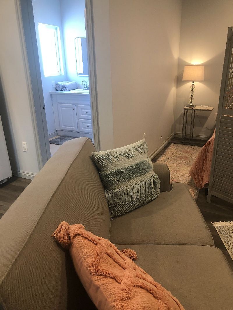 Furnished Finder property 410924_1 photo 34