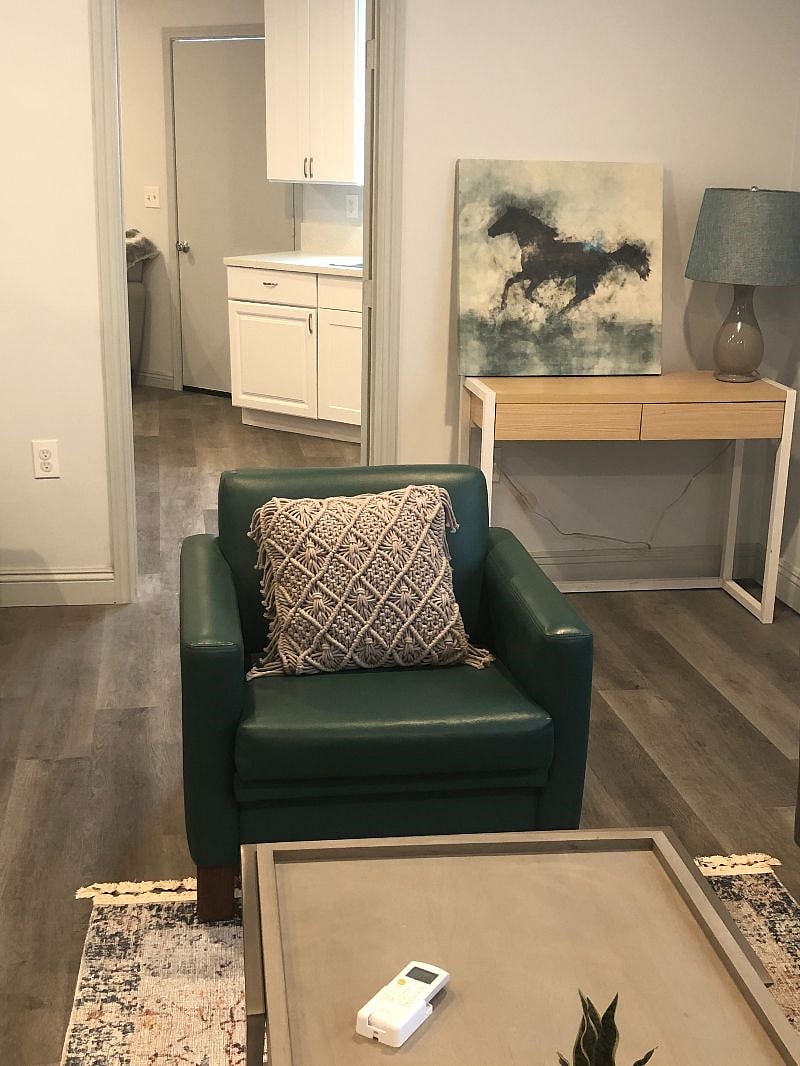 Furnished Finder property 410924_2 photo 30