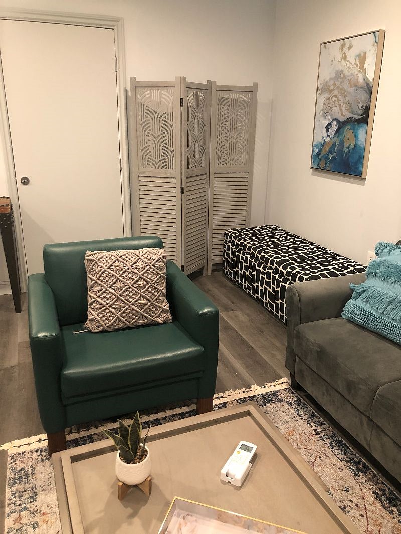 Furnished Finder property 410924_3 photo 6