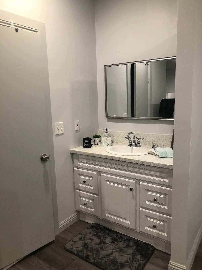 Furnished Finder property 410924_3 photo 18