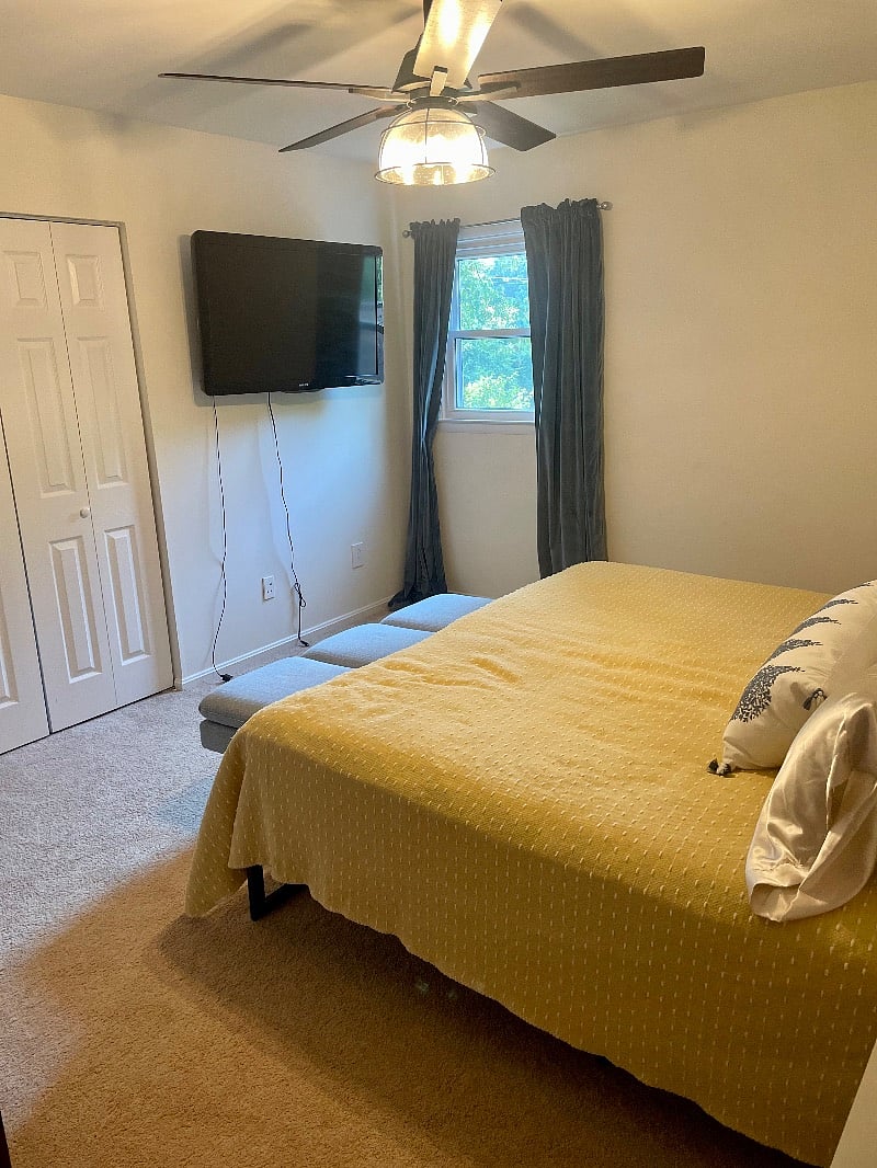 Bedroom for rent