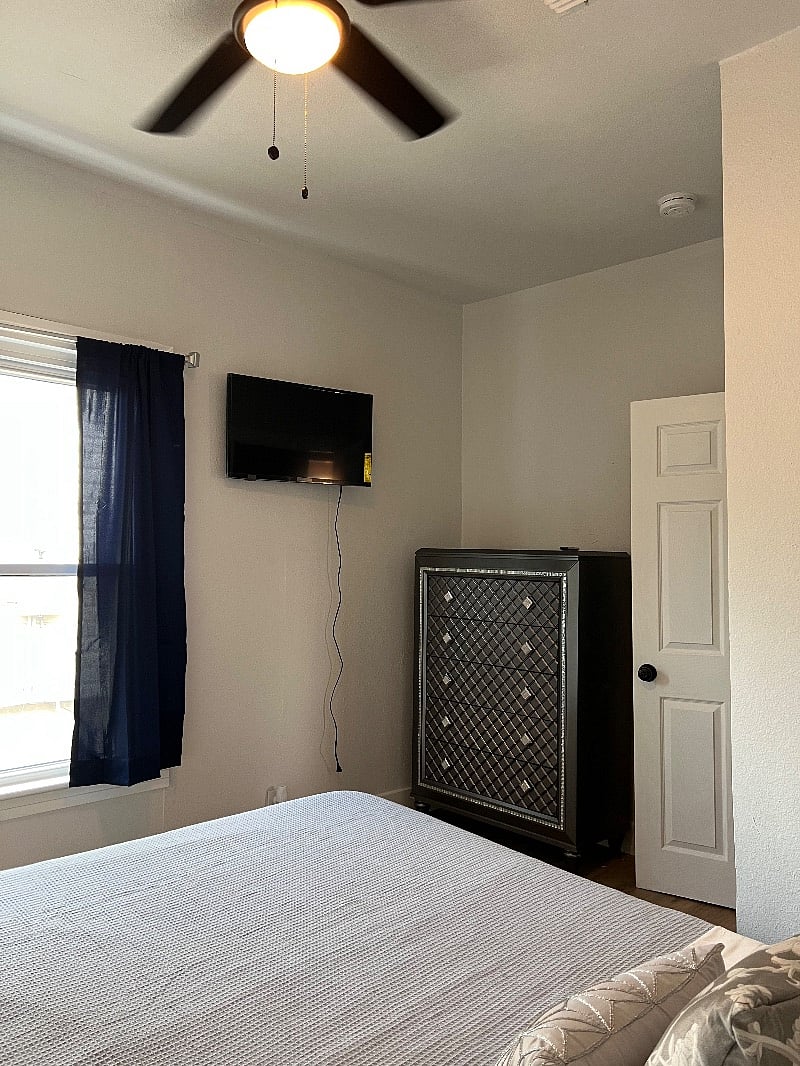 Furnished Finder property 410958_1 photo 9